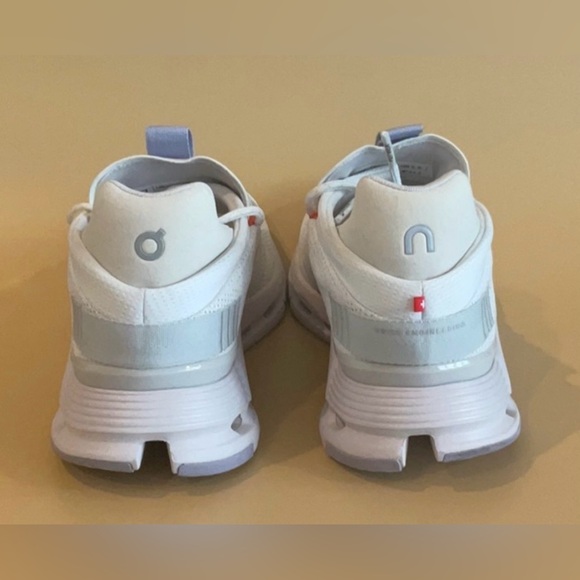 ON Running CloudTec women’s 7.5 shoes - Picture 7 of 10